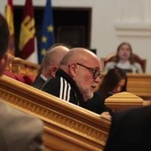 Txema Fernández, concejal de Izquierda Unida-Unidas Podemos en el Salón de plenos. Txema Fernández, concejal de Izquierda Unida-Unidas Podemos en el Salón de plenos.