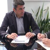 El presidente de la Generalitat, Carlos Mazón, visita Villajoyosa para la firma del convenio de promoción de ‘La Vila Gastronòmica’