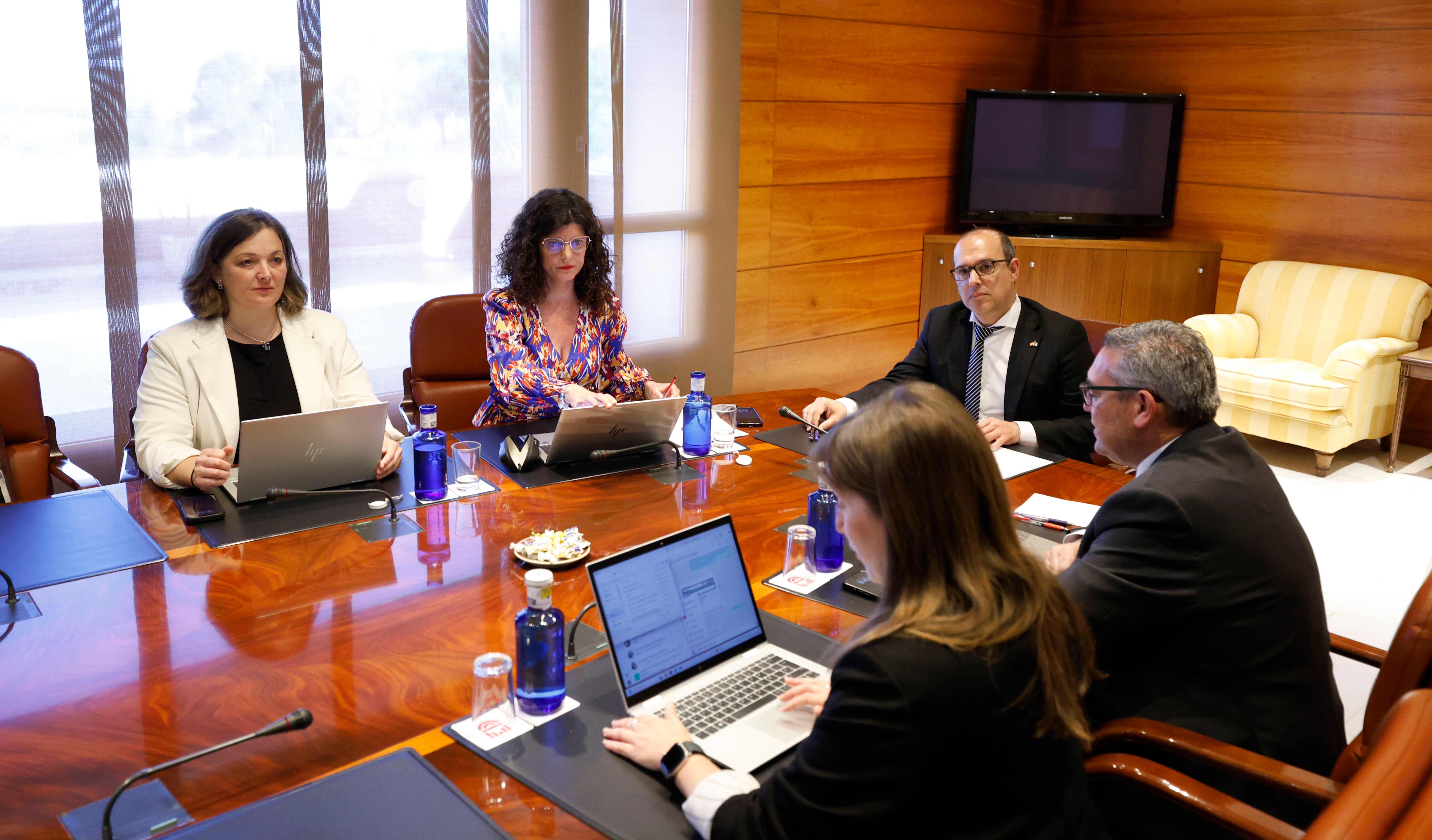 Las Cortes Regionales premiarán el trabajo por los Derechos Humanos Las Cortes Regionales premiarán el trabajo por los Derechos Humanos