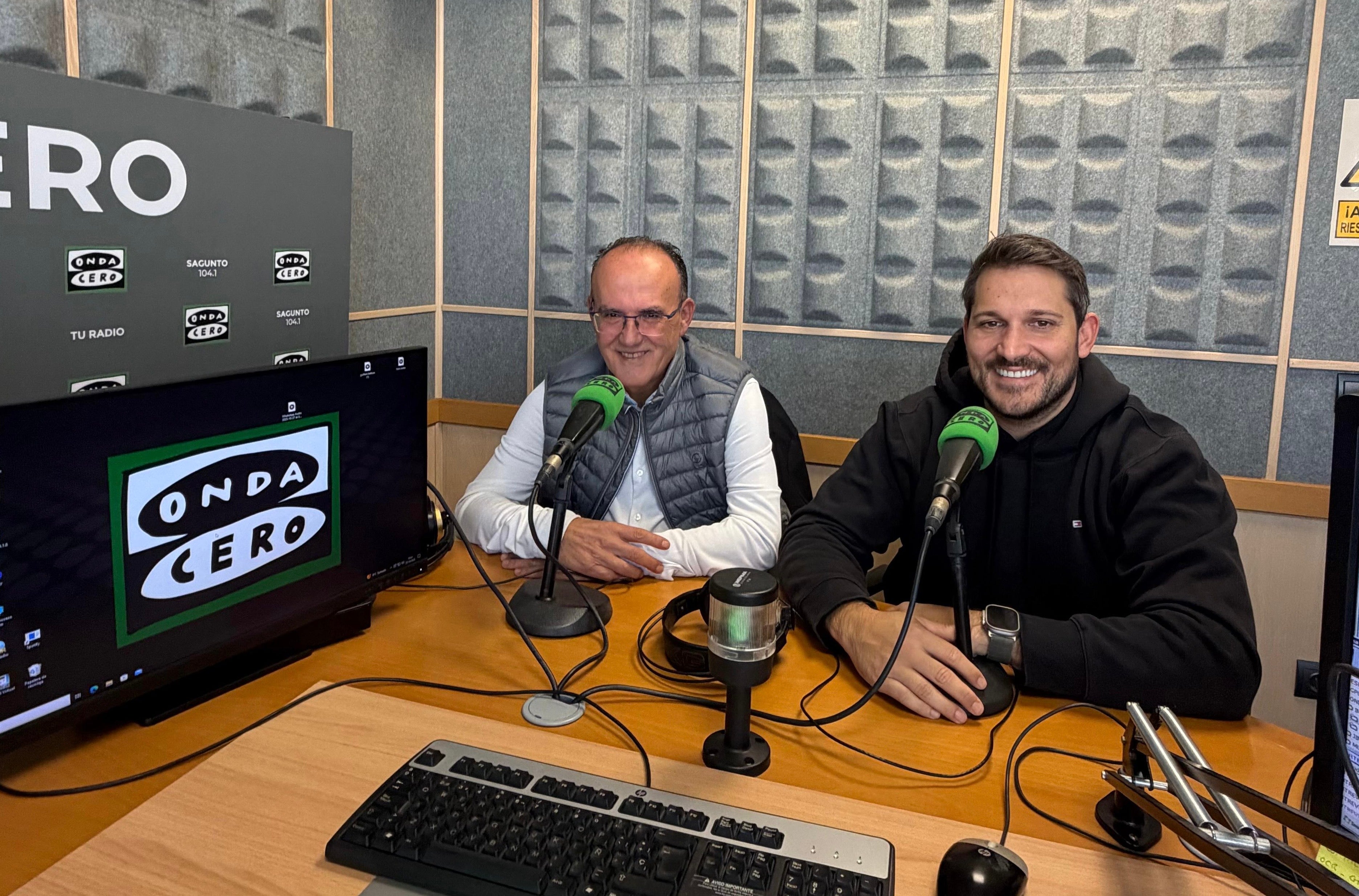 Carlos Argente: " Los 75 años de vida del Club Fertiberia Puerto Sagunto merecen que estemos en liga Asobal" Carlos Argente: " Los 75 años de vida del Club Fertiberia Puerto Sagunto merecen que estemos en liga Asobal"