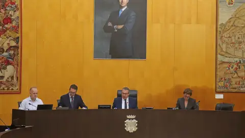 Benidorm aprueba por unanimidad la interpretación del PGMO sobre viviendas turísticas y da luz verde a nuevos proyectos de sostenibilidad y al Bono Consumo Benidorm aprueba por unanimidad la interpretación del PGMO sobre viviendas turísticas y da luz verde a nuevos proyectos de sostenibilidad y al Bono Consumo