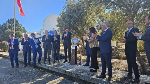 El ministro de Transporte conmemora el 50 aniversario del Observatorio de Yebes El ministro de Transporte conmemora el 50 aniversario del Observatorio de Yebes