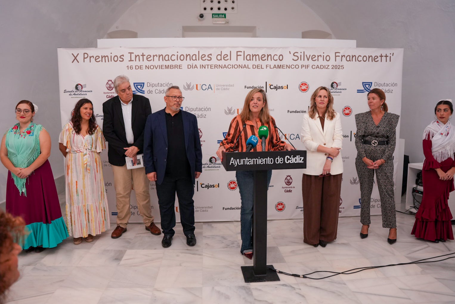 Cádiz acogerá el 16 de noviembre la gala de entrega de los X Premios Internacionales del Flamenco Cádiz acogerá el 16 de noviembre la gala de entrega de los X Premios Internacionales del Flamenco
