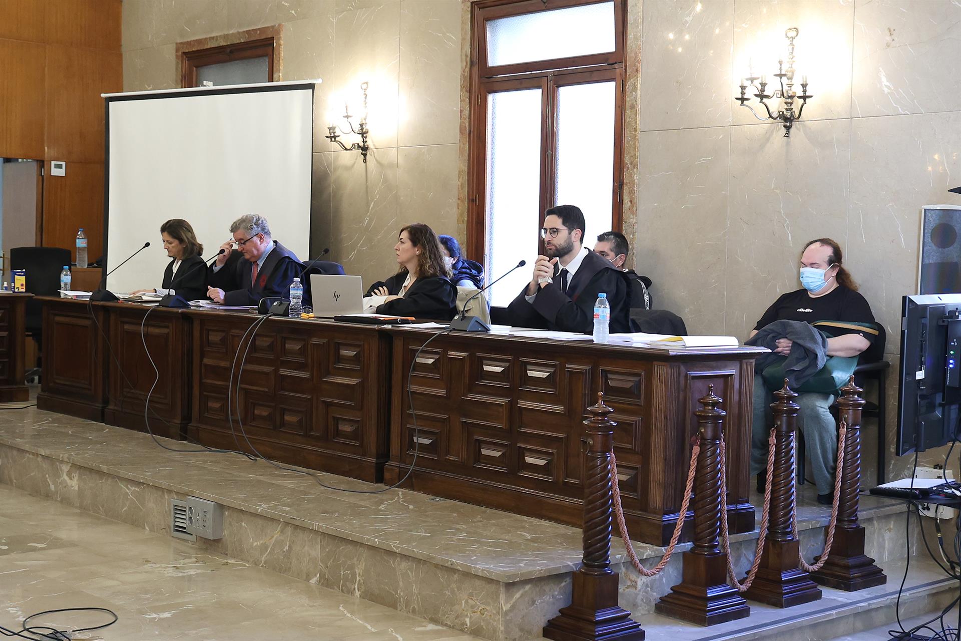 Suspendido el juicio de Porto Cristo tras revelarse que un perito podría no tener titulación Suspendido el juicio de Porto Cristo tras revelarse que un perito podría no tener titulación