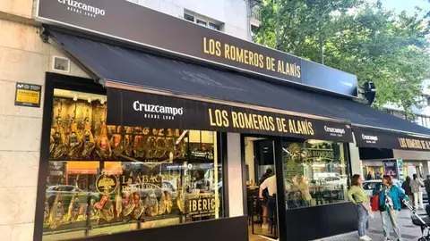 Fachada del nuevo establecimiento en Luis Montoto Fachada del nuevo establecimiento en Luis Montoto