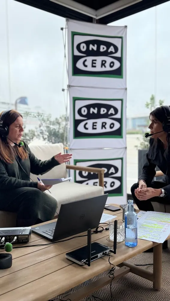 Pilar Ozores y María Martínez Allegue, desde el Club Cámara Noroeste Pilar Ozores y María Martínez Allegue, desde el Club Cámara Noroeste