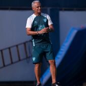 Sergio Pellicer: "Esta eliminatoria tiene más que perder que ganar"