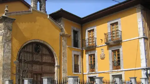 Edificio del Centro El Prial en Infiesto Edificio del Centro El Prial en Infiesto