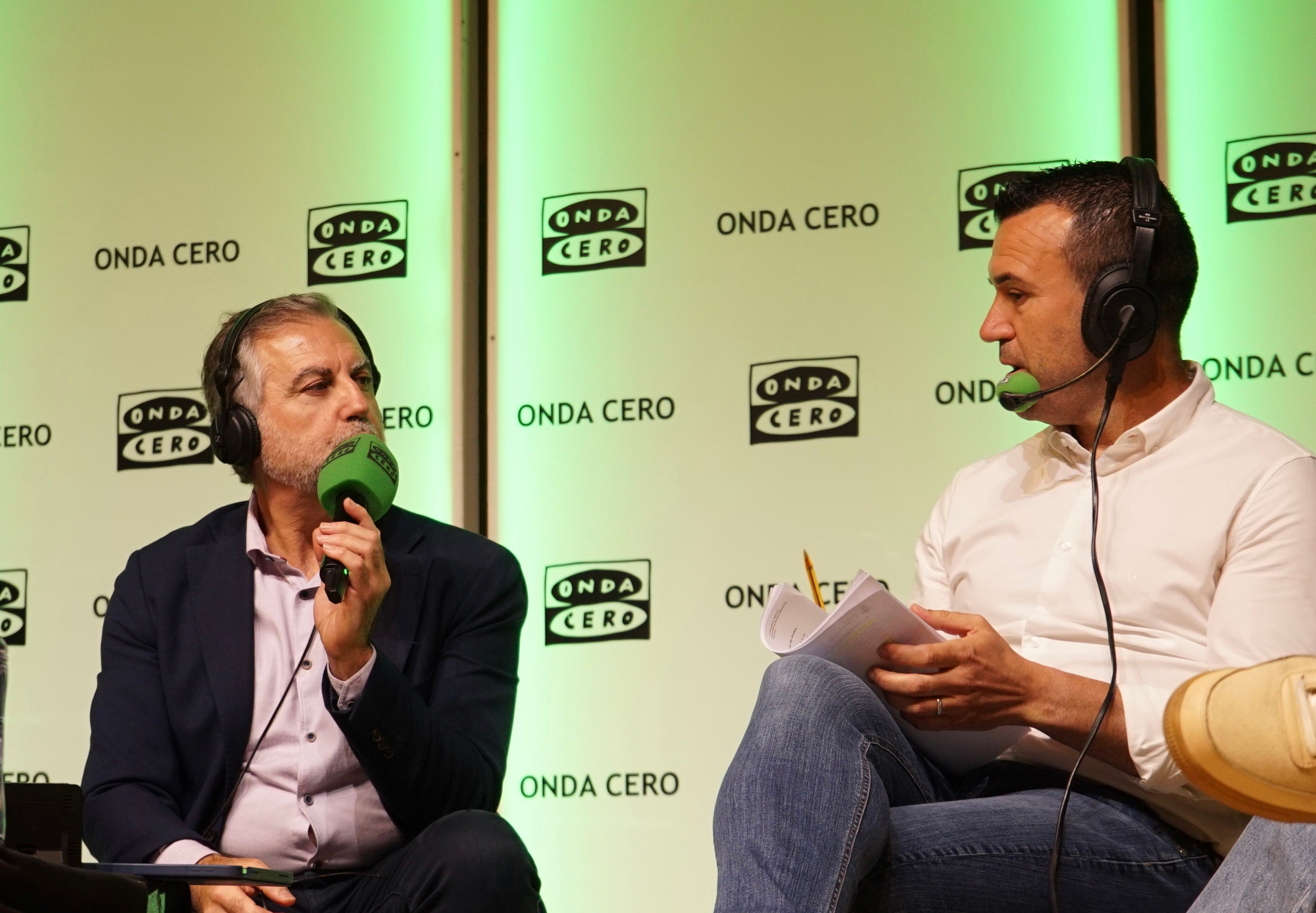 El presidente de la Diputación de Valencia admite que el PP no ha debatido si Mazón tiene que dimitir: "Tendría que decidirlo él" El presidente de la Diputación de Valencia admite que el PP no ha debatido si Mazón tiene que dimitir: "Tendría que decidirlo él"