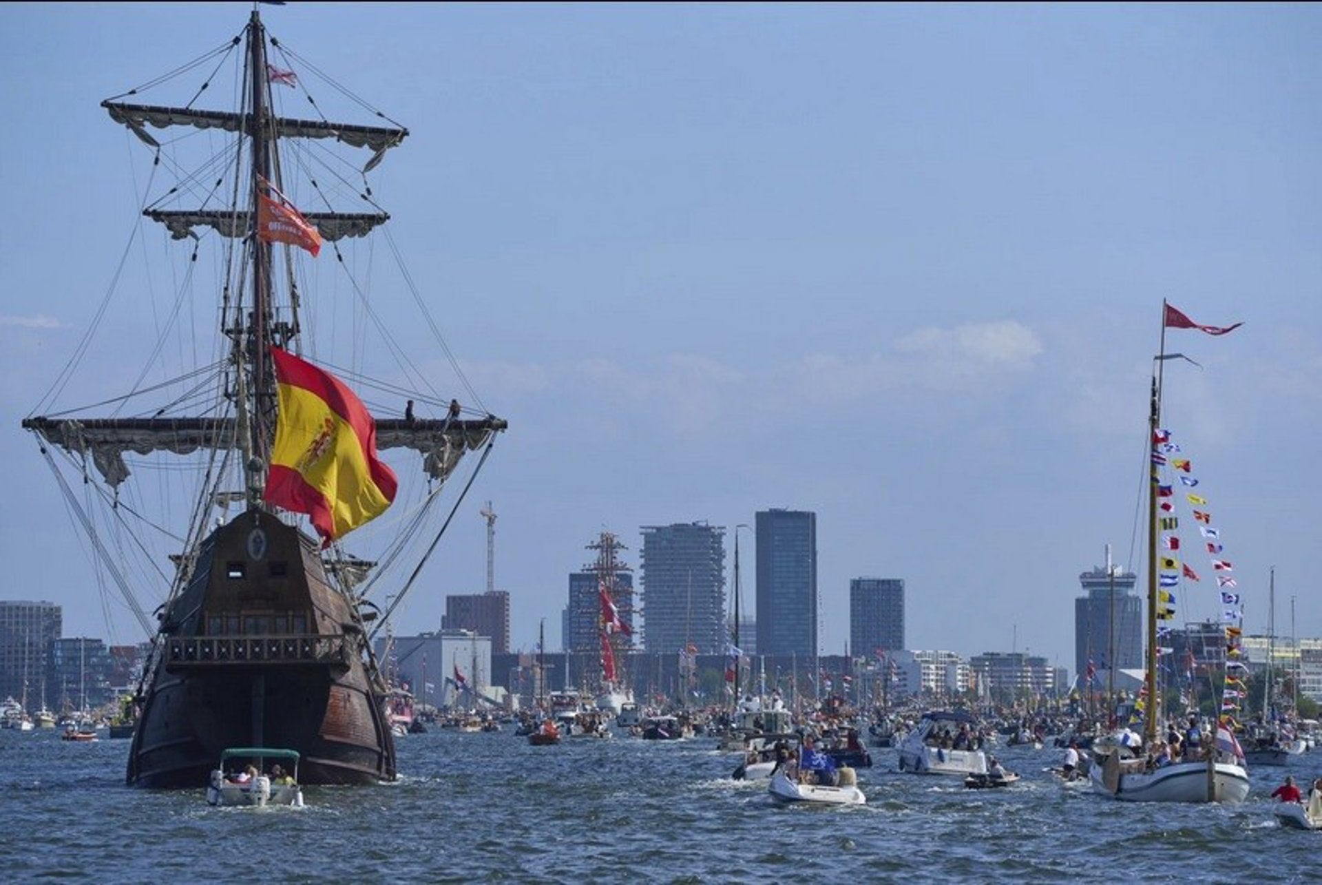 El Galeón Andalucía hará escala en el Puerto de Almerimar El Galeón Andalucía hará escala en el Puerto de Almerimar