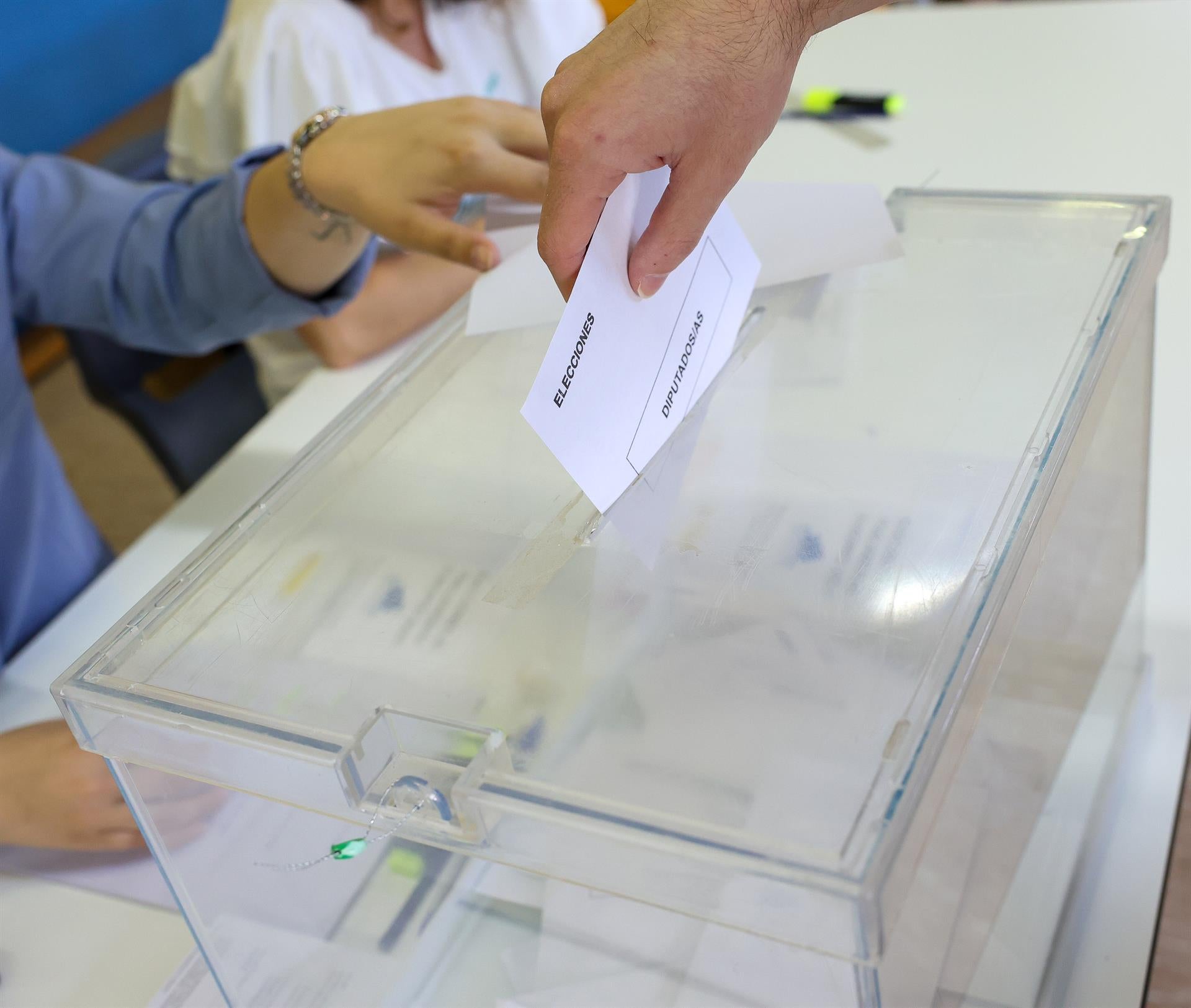 Abierto el plazo para solicitar el voto por correo para las elecciones autonómicas en Extremadura del 21 de diciembre Abierto el plazo para solicitar el voto por correo para las elecciones autonómicas en Extremadura del 21 de diciembre