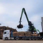 Los transportistas de Ence rechazan la propuesta y seguirán en huelga: no aceptan transportar 4 toneladas más sin compensación. Los transportistas de Ence rechazan la propuesta y seguirán en huelga: no aceptan transportar 4 toneladas más sin compensación.