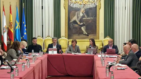 Los vecinos están hartos de la falta de avances en la alternativa al vial de jove Los vecinos están hartos de la falta de avances en la alternativa al vial de jove