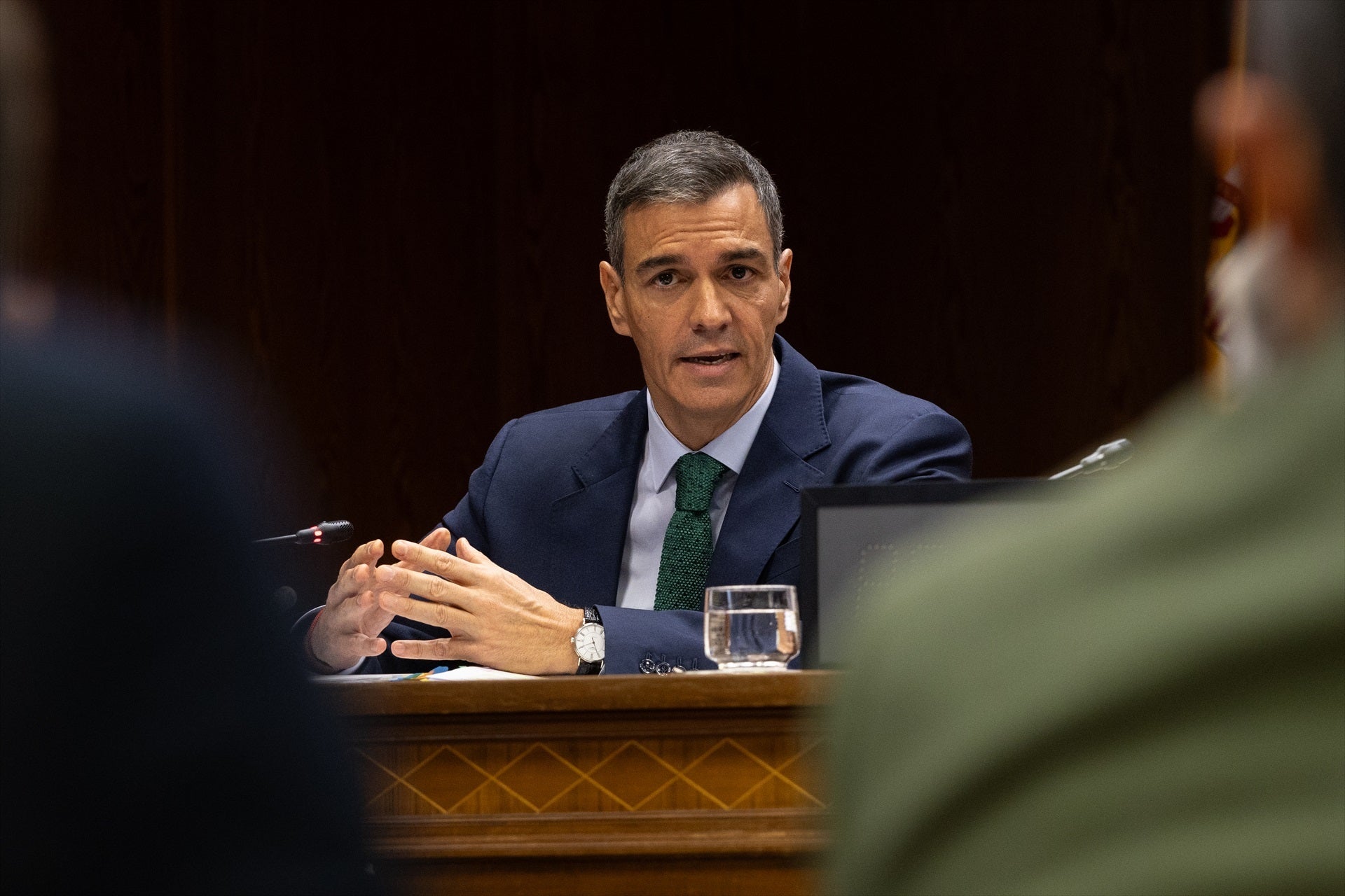 Tertulia: Sánchez en el Senado y la posible dimisión de Mazón (30/10/2025) Tertulia: Sánchez en el Senado y la posible dimisión de Mazón (30/10/2025)