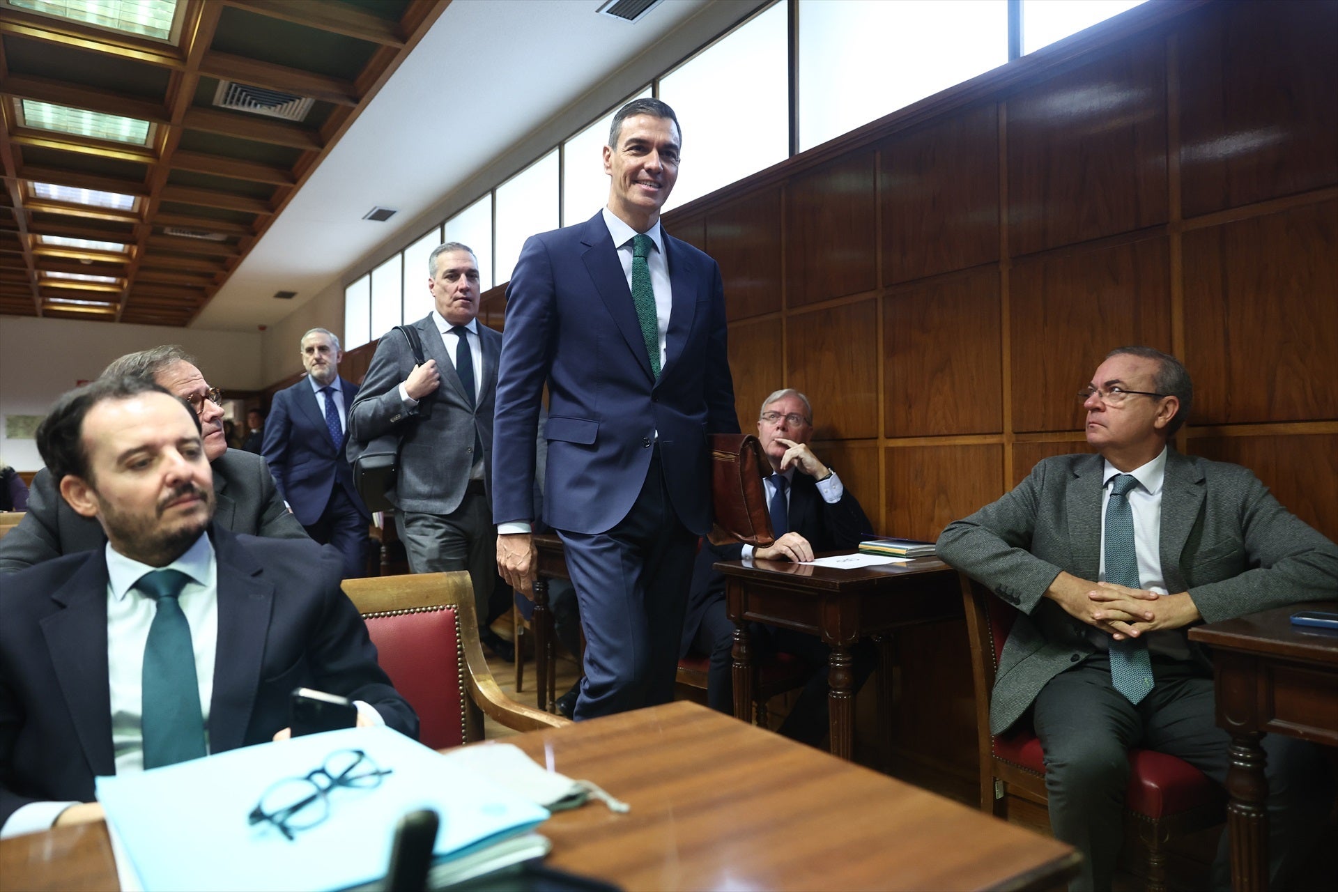 Decepción en el PP por el "atropellado" interrogatorio a Sánchez: no descartan volver a citarle Decepción en el PP por el "atropellado" interrogatorio a Sánchez: no descartan volver a citarle