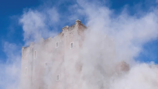 Torre dei Conti, Roma, durante el derrumbe Torre dei Conti, Roma, durante el derrumbe