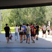 Els nois catalans cada cop són més conservadors, segons una enquesta