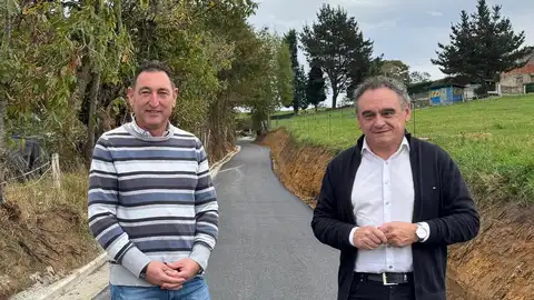 Nava mejora la carretera entre el Caleyu y Rianes Nava mejora la carretera entre el Caleyu y Rianes