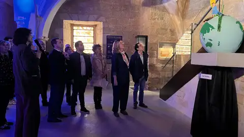 Los usuarios de Fundación Hospitalarias Palencia reinterpretan el cosmos en “Los elementos de la Galaxia”, la nueva exposición de San Pedro Cultural .