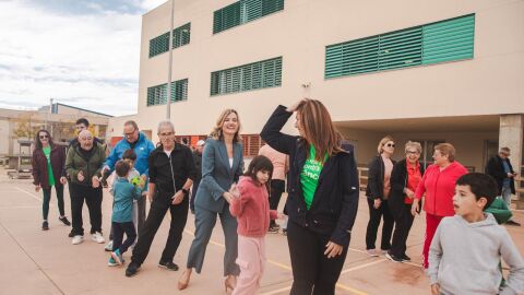 La ministra Pilar Alegría en una sesión de ejercicio del CEIP Katia Acín La ministra Pilar Alegría en una sesión de ejercicio del CEIP Katia Acín