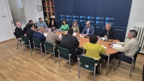 La Diputación presenta un Presupuesto récord: más de 107 millones, deuda 0 y cerca de 42 millones en inversiones .