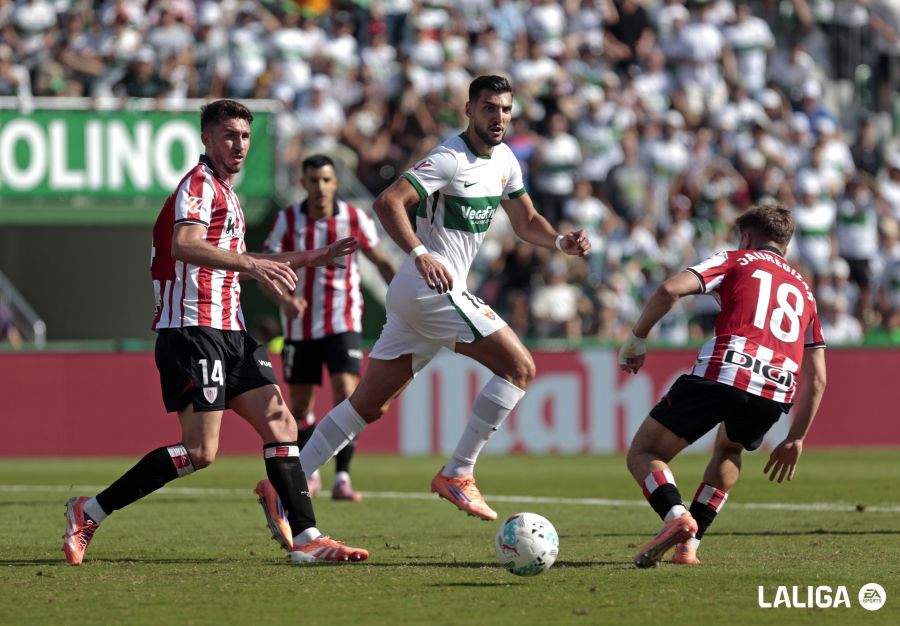 El Elche quiere seguir con la racha en el Martínez Valero ante una Real Sociedad al alza El Elche quiere seguir con la racha en el Martínez Valero ante una Real Sociedad al alza