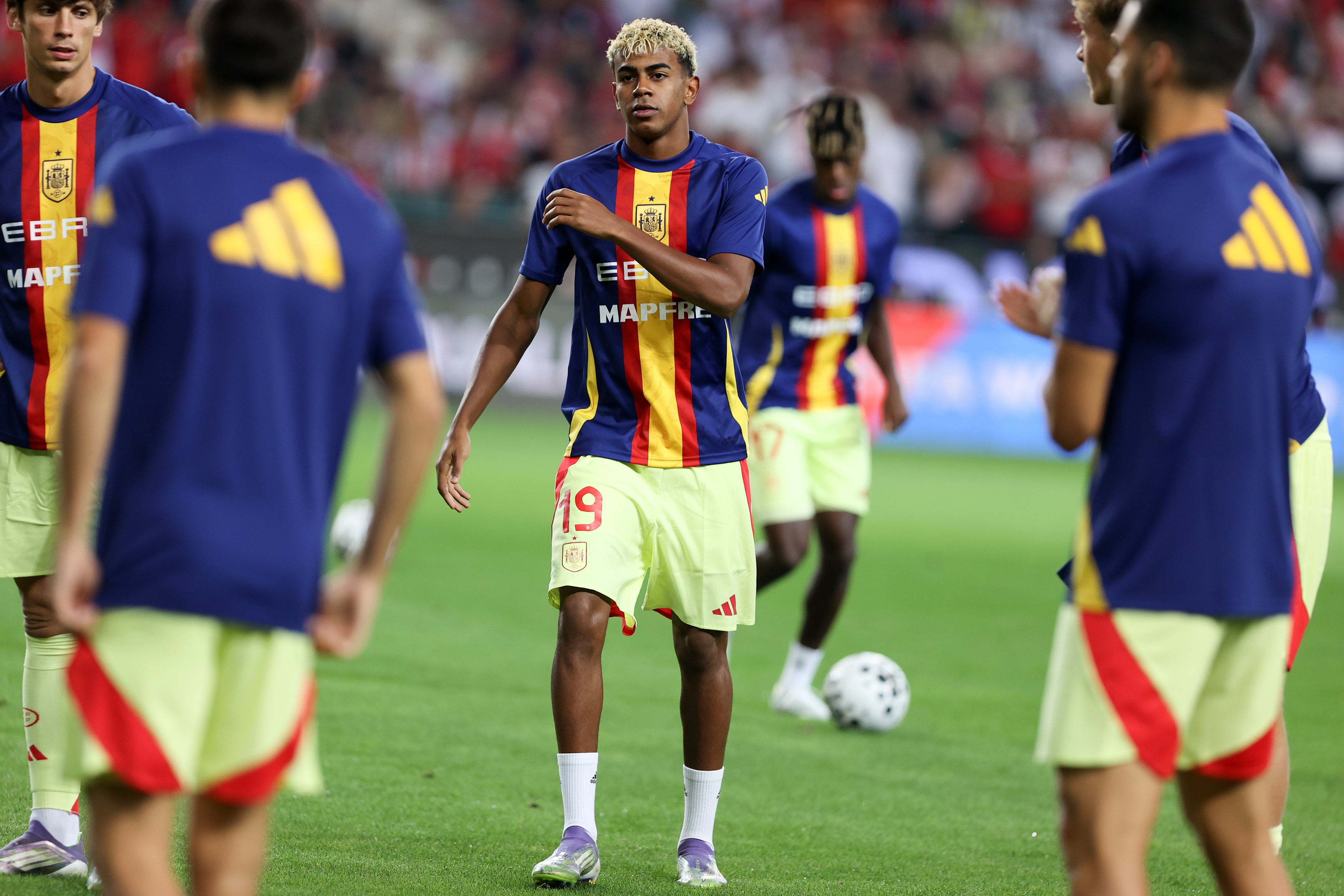 De la Fuente convoca a Lamine Yamal De la Fuente convoca a Lamine Yamal