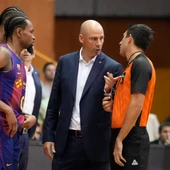 El Barcelona destituye a Joan Peñarroya El Barcelona destituye a Joan Peñarroya