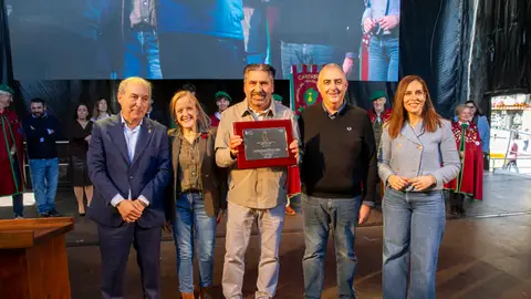 Sierra del Oso gana la Alquitara de Oro al Mejor Orujo del Año Sierra del Oso gana la Alquitara de Oro al Mejor Orujo del Año