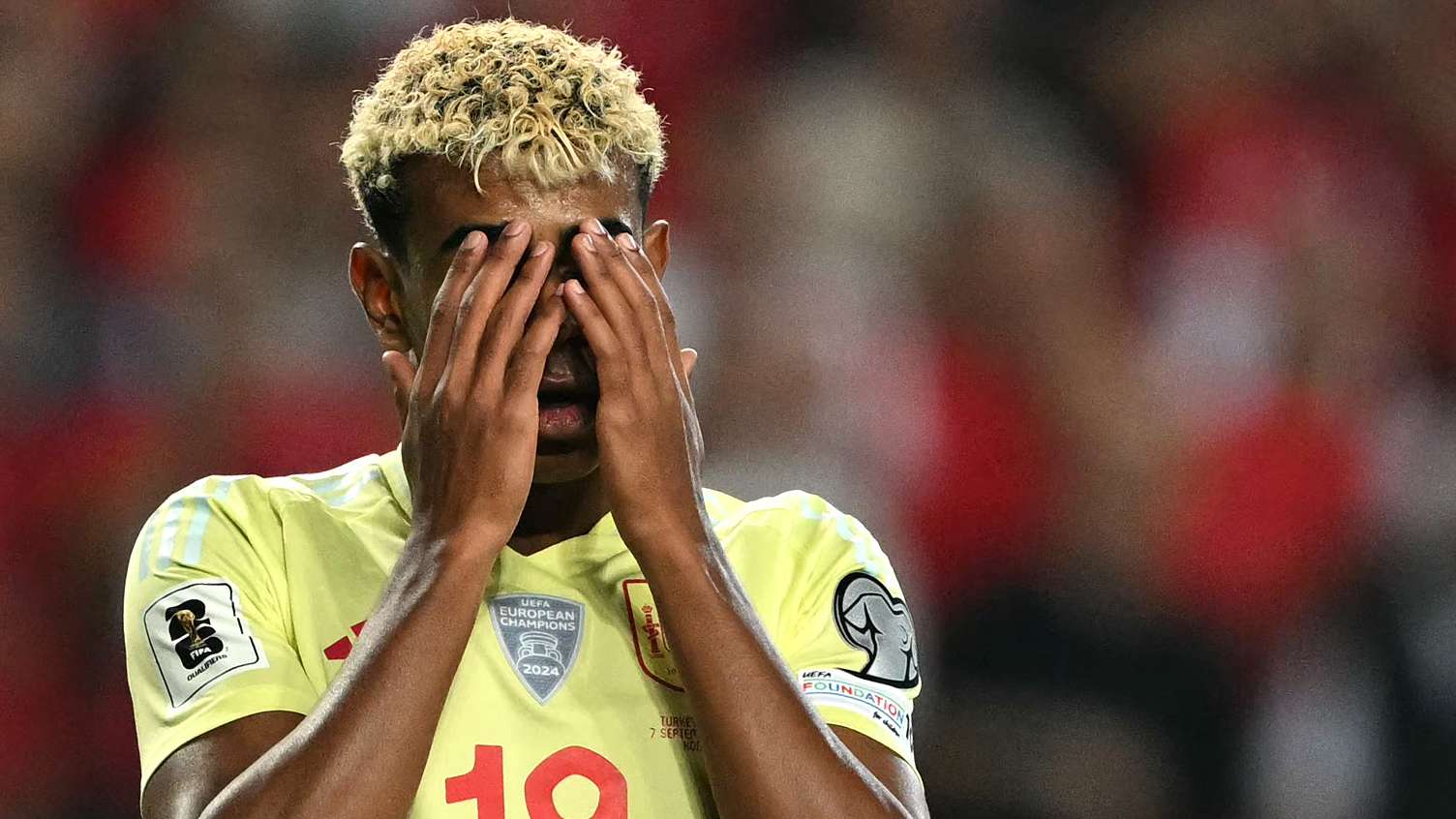 El Dr. Ripoll, sobre Lamine: "Es un futbolista de 18 años intentando evitar un quirófano que puede marcar su carrera"