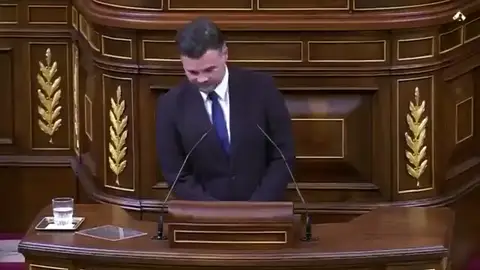 El momento de Rufián en el Congreso que quiere que se vea: "Yo ya me he acostumbrado, pero tú no deberías" El momento de Rufián en el Congreso que quiere que se vea: "Yo ya me he acostumbrado, pero tú no deberías"