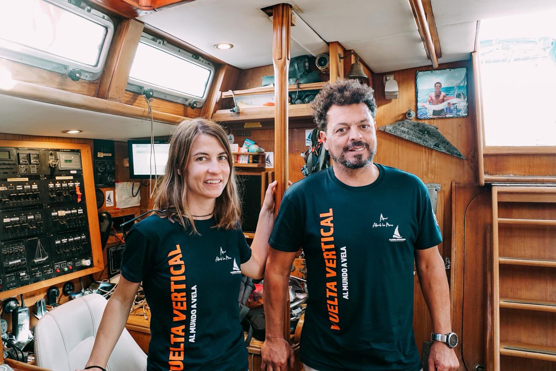 Castellón hace historia con la I Vuelta al Mundo Vertical a vela que sale el próximo sábado del puerto Castellón hace historia con la I Vuelta al Mundo Vertical a vela que sale el próximo sábado del puerto