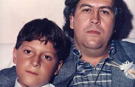 El hijo de Pablo Escobar en Zaragoza: "el crimen sólo conduce al cementerio o la cárcel" El hijo de Pablo Escobar en Zaragoza: "el crimen sólo conduce al cementerio o la cárcel"