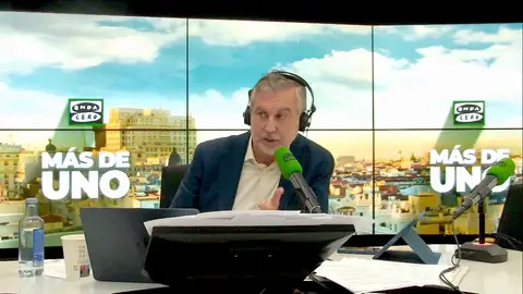 Carlos Alsina le recuerda a Sánchez lo que debería explicar en el Parlamento: "¿Por qué no se ocupa de lo que compete?" Carlos Alsina le recuerda a Sánchez lo que debería explicar en el Parlamento: "¿Por qué no se ocupa de lo que compete?"