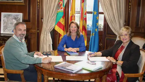 Castellón diseña su III Plan Estratégico de Empleo con más formación y nuevos puestos de trabajo Castellón diseña su III Plan Estratégico de Empleo con más formación y nuevos puestos de trabajo