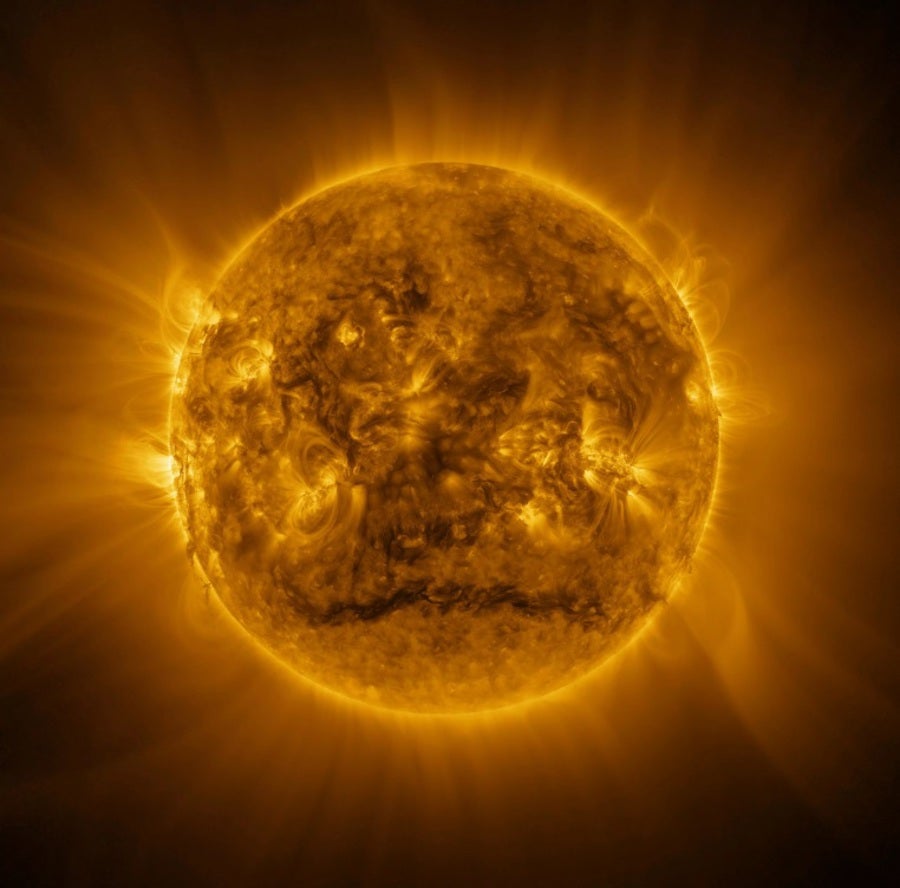 Todo lo que se sabe de la tormenta solar "severa" que ha afectado a España Todo lo que se sabe de la tormenta solar "severa" que ha afectado a España