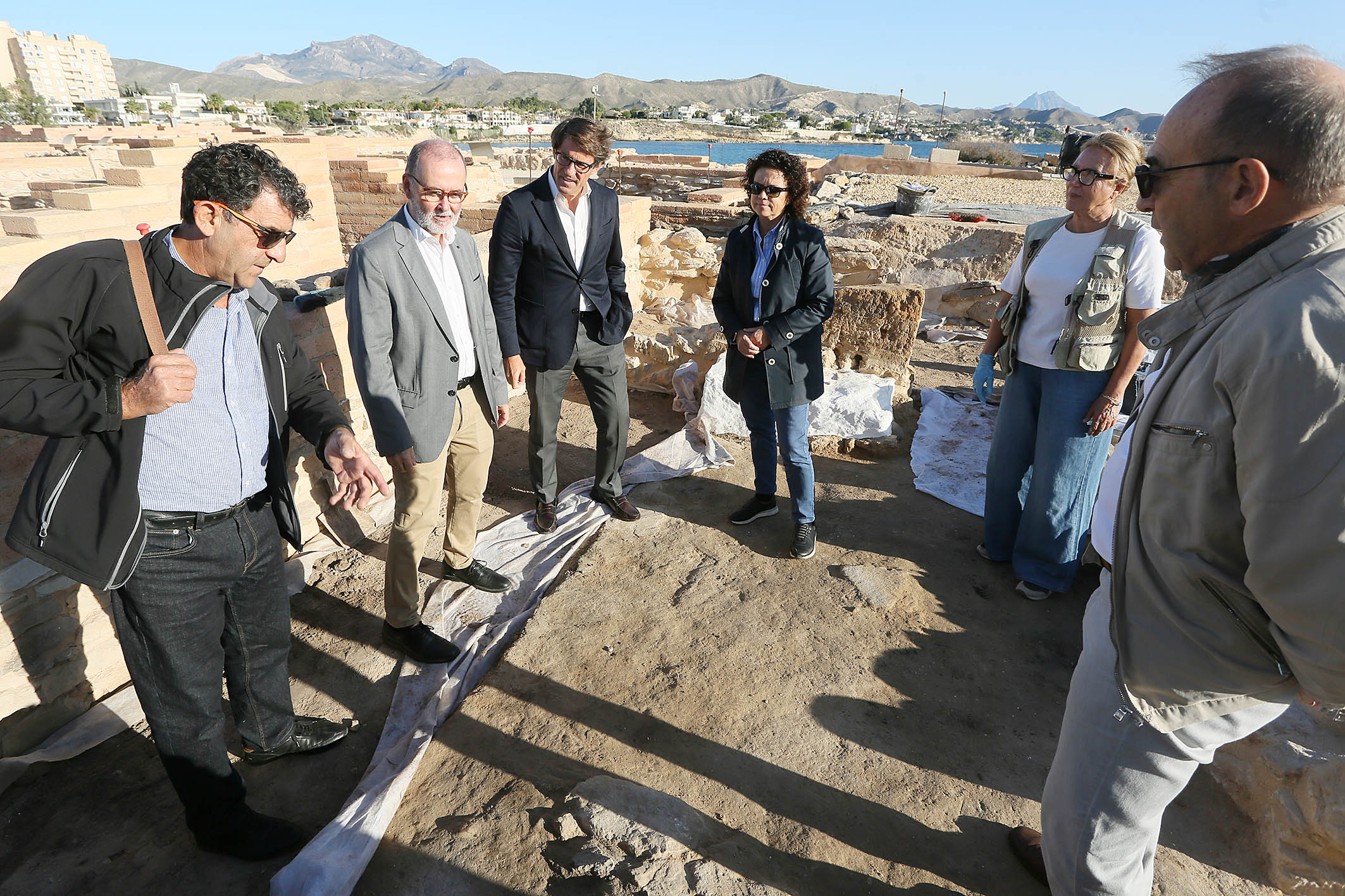 Encuentran un calzado de esparto de 2.300 años de antigüedad en el yacimiento de L'Illeta de El Campello Encuentran un calzado de esparto de 2.300 años de antigüedad en el yacimiento de L'Illeta de El Campello