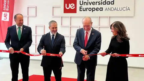 El alcalde de Málaga, Francisco de la Torre, inaugura la Universidad Europea de Andalucía El alcalde de Málaga, Francisco de la Torre, inaugura la Universidad Europea de Andalucía