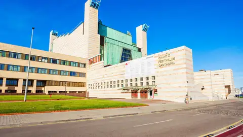 Fachada del Palacio de Festivales de Cantabria Fachada del Palacio de Festivales de Cantabria