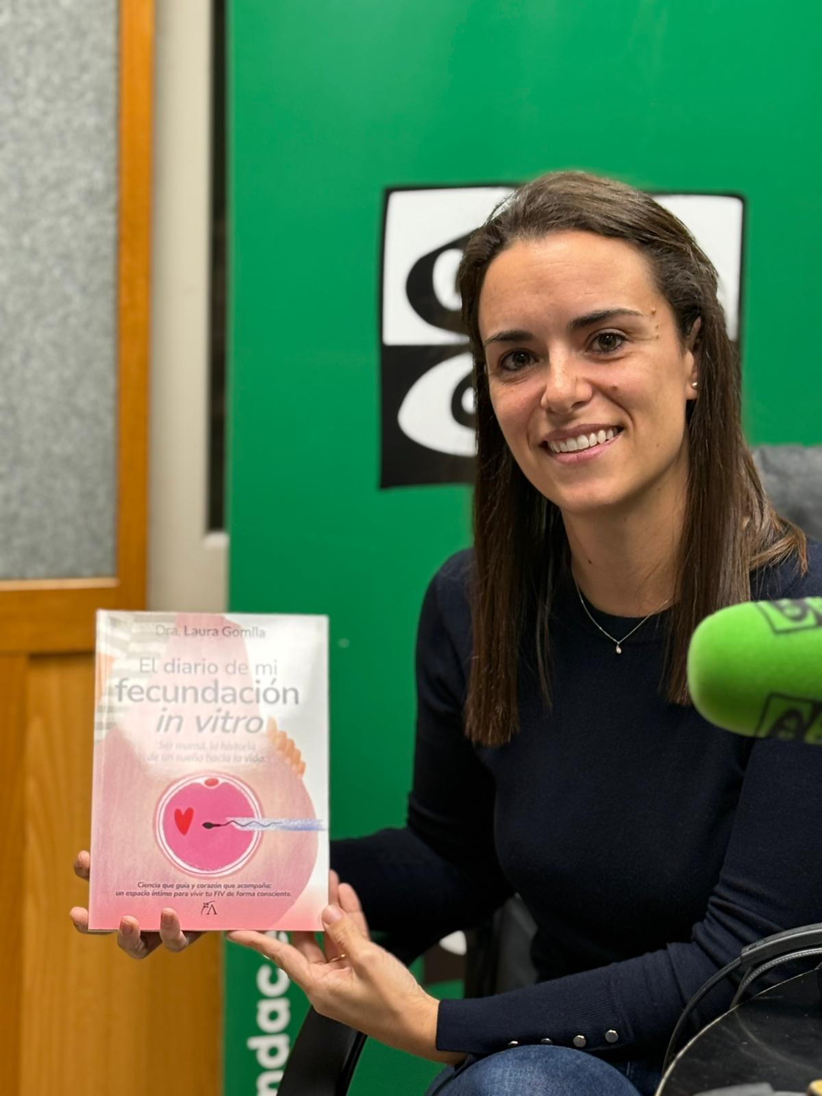 Laura Gomila plasma su experiencia como paciente de reproducción asistida en 'El diario de mi fecundación in vitro' Laura Gomila plasma su experiencia como paciente de reproducción asistida en 'El diario de mi fecundación in vitro'
