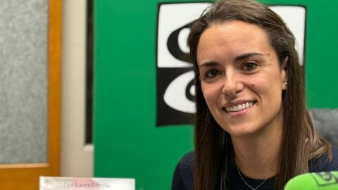 La doctora Laura Gomila en los estudios de Onda Cero.