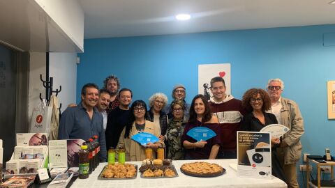 Equipo y usuarios del Centre Auditiu Menorca.