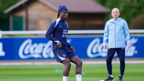 Camavinga regresa a Madrid lesionado Camavinga regresa a Madrid lesionado