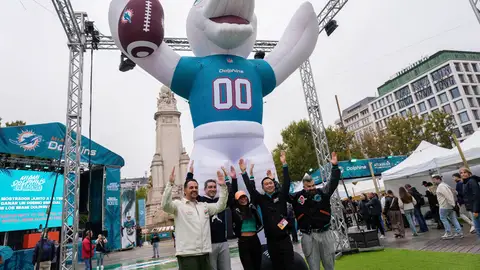 Así es la logística de la NFL en Madrid antes del partido del domingo Así es la logística de la NFL en Madrid antes del partido del domingo
