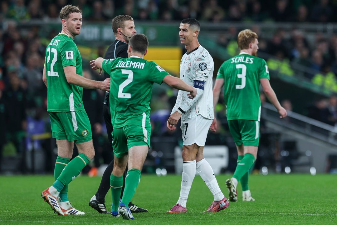 Portugal aplaza su clasificación con Cristiano Ronaldo expulsado Portugal aplaza su clasificación con Cristiano Ronaldo expulsado