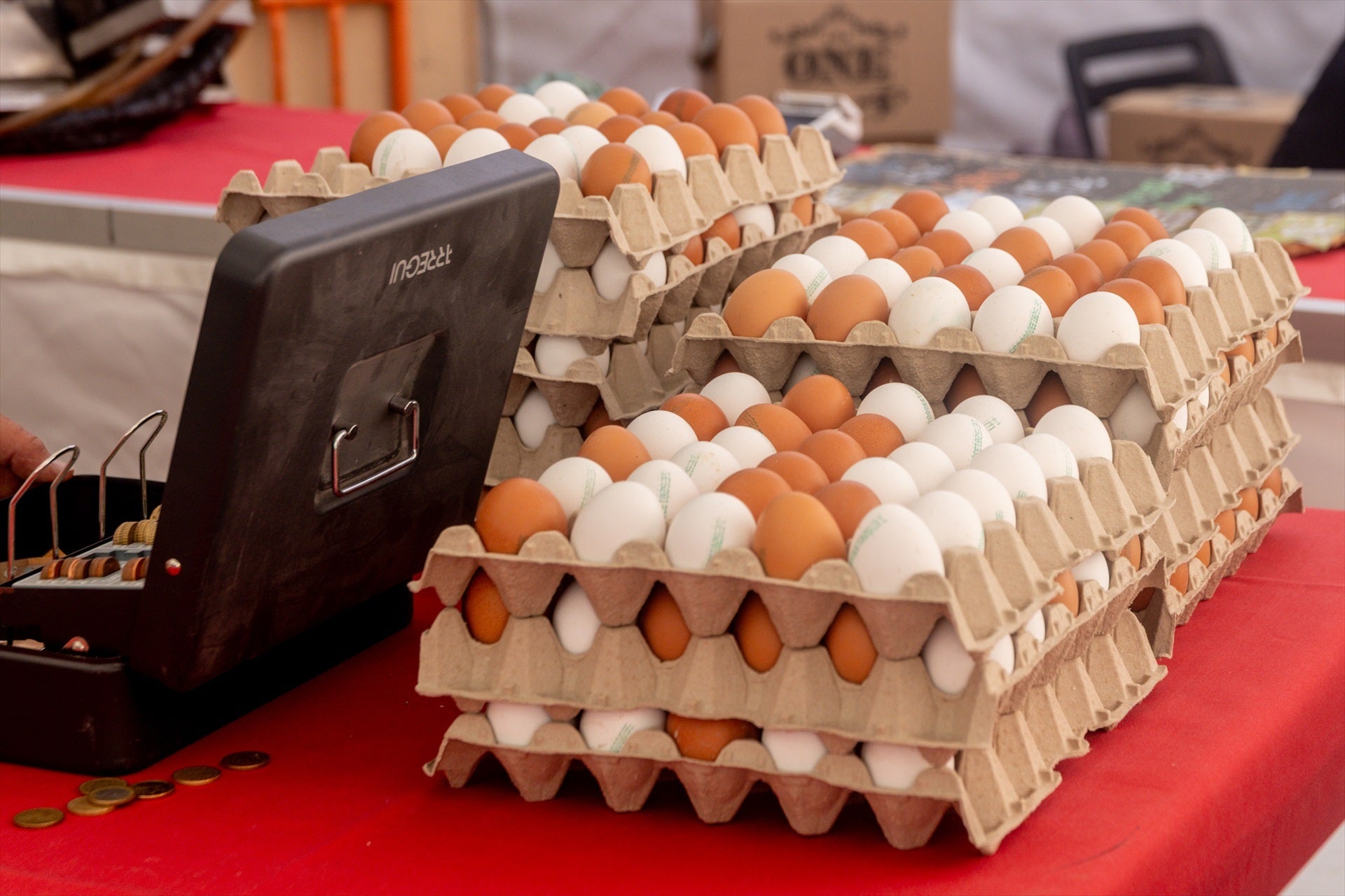 El IPC de octubre confirma la escalada de precios de los alimentos: se disparan los huevos El IPC de octubre confirma la escalada de precios de los alimentos: se disparan los huevos