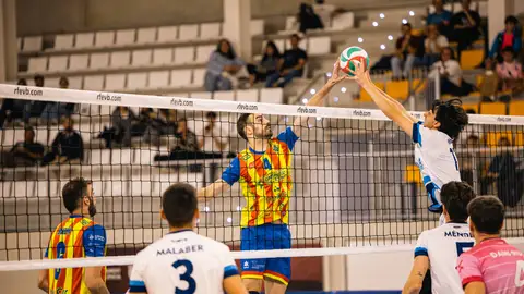 CV Melilla asalta Nou Moles y vence al Léleman Conqueridor CV Melilla asalta Nou Moles y vence al Léleman Conqueridor