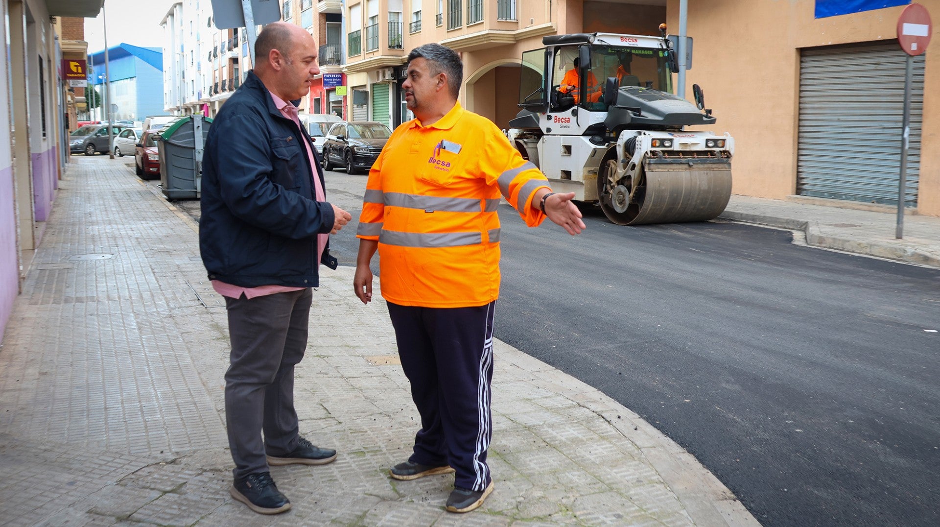 Onda mejora la pavimentación en el casco urbano para reforzar la seguridad vial Onda mejora la pavimentación en el casco urbano para reforzar la seguridad vial