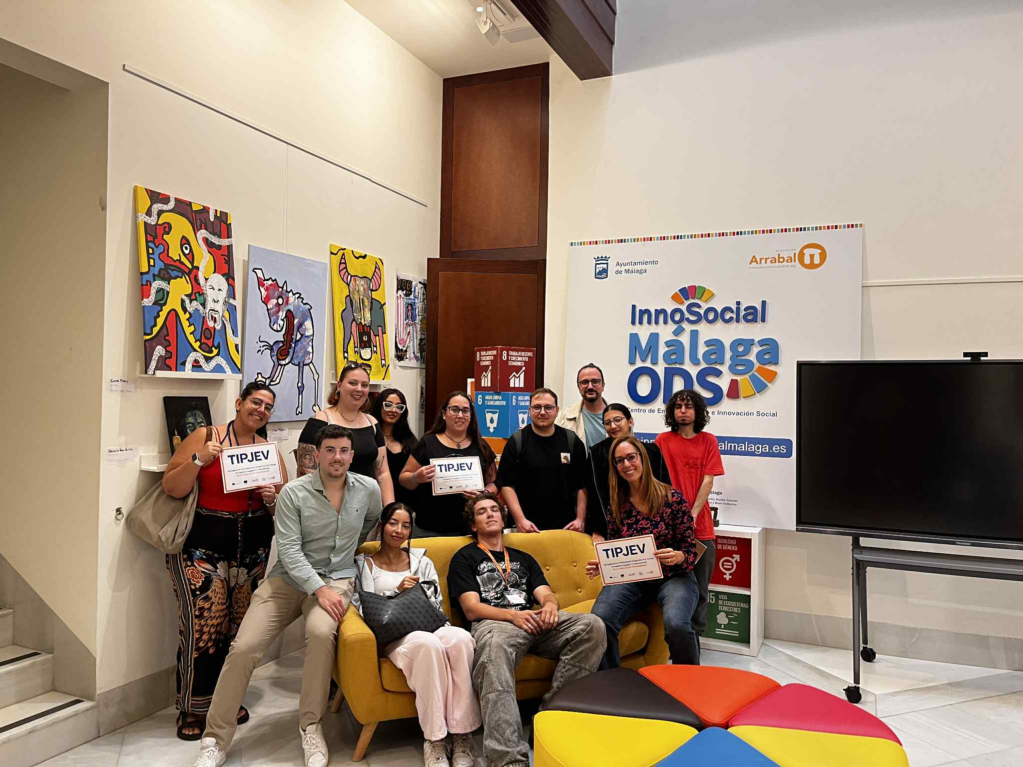 Arrabal-AID representa a España en un programa europeo para fomentar un servicio cívico entre la juventud, donde participan entidades sociales de Francia, Chipre y Polonia Arrabal-AID representa a España en un programa europeo para fomentar un servicio cívico entre la juventud, donde participan entidades sociales de Francia, Chipre y Polonia