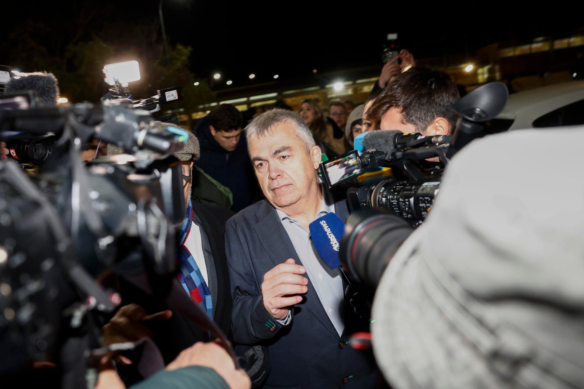 Tertulia: La salida de Cerdán de la cárcel, la pena solictada para Ábalos y Koldo y el mitin de Sánchez con Gallardo (19/11/2025)